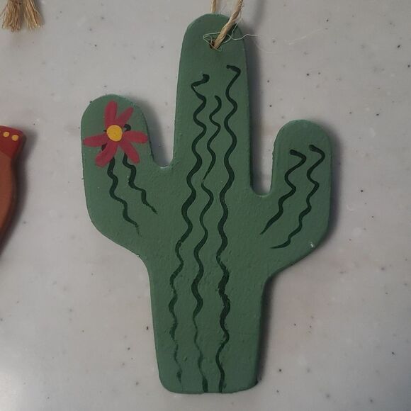 NEW Set of 2 Hand-Painted Ceramic Cactus Christmas Tree Ornaments - Picture 4 of 5